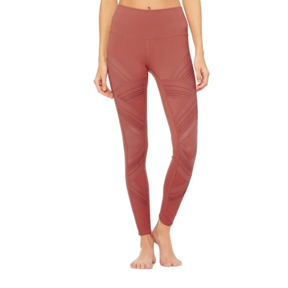 ISO workout clothes - Picture 2 of 5